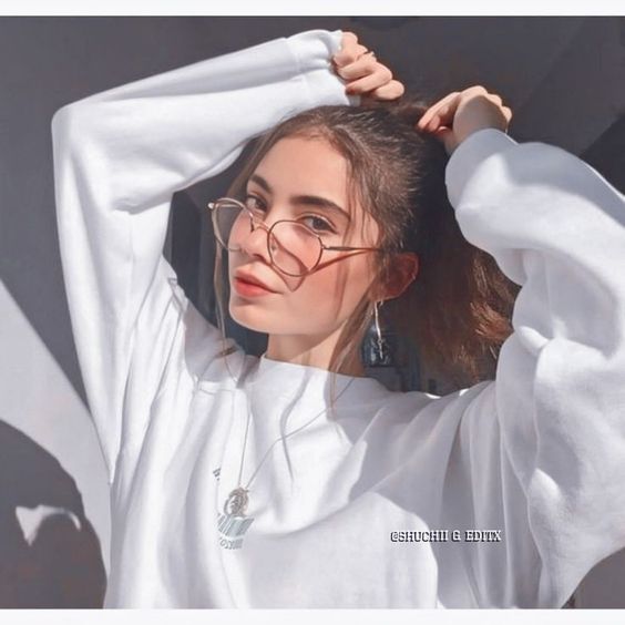 Stylish Girls Dp