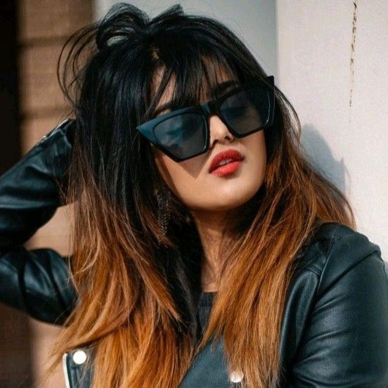 Stylish Girls Dp