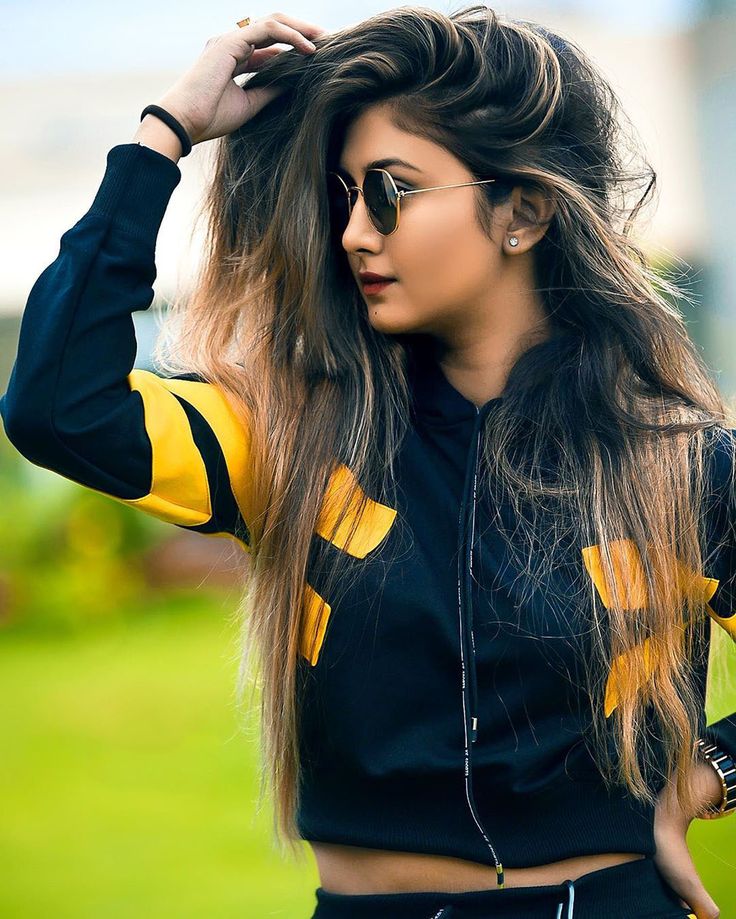 Stylish Girls Dp