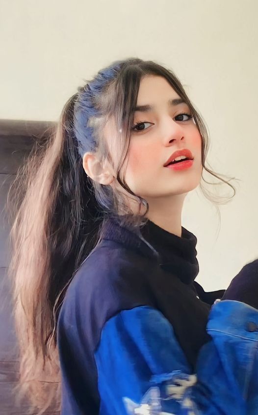Cute Girls Dp