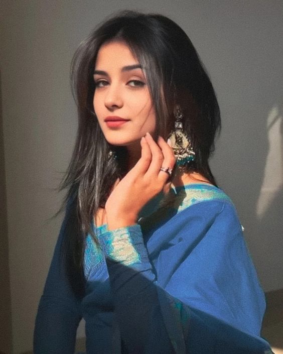 Cute Girls Dp