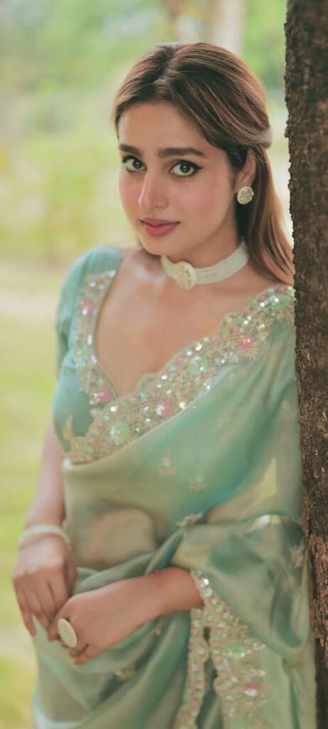 Cute Girls Dp