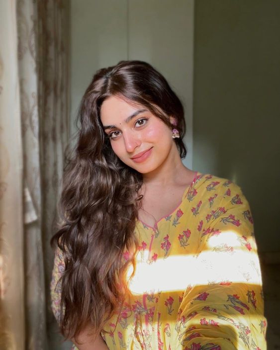 Cute Girls Dp