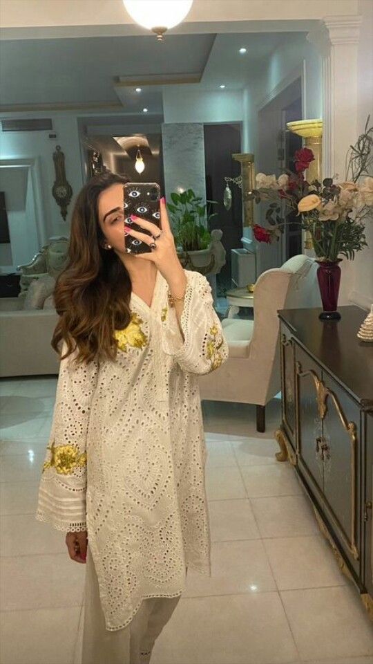 Cute Girls Dp