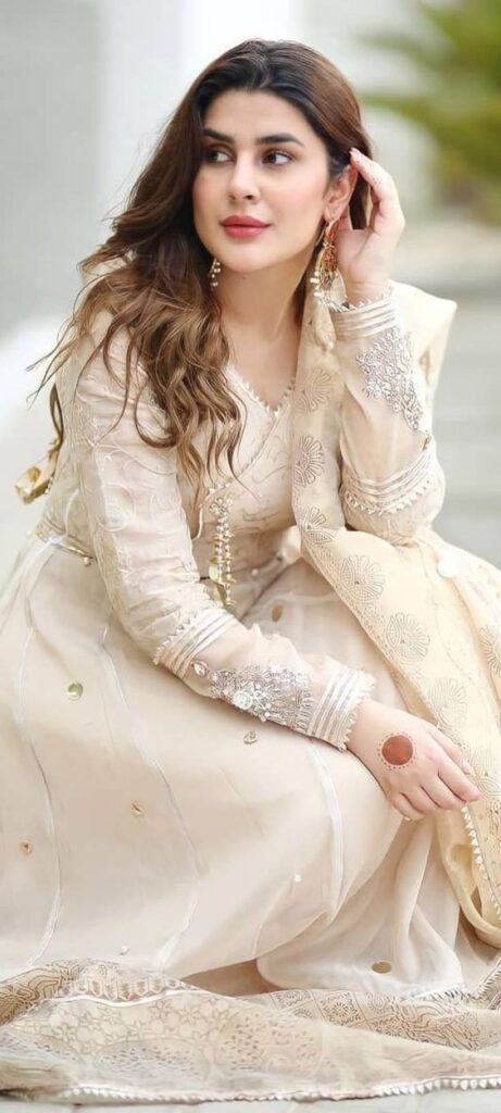 Cute Girls Dp