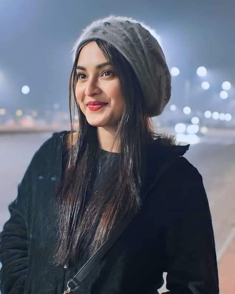 Stylish Girls Dp