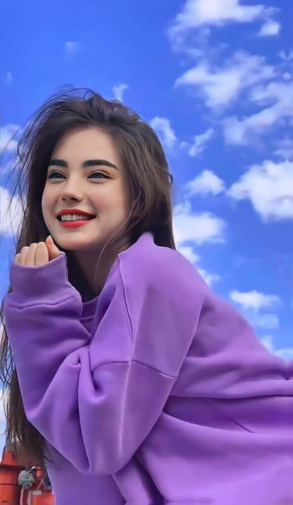 Stylish Girls Dp