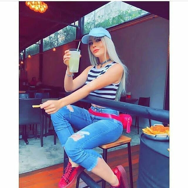 Stylish Girls Dp