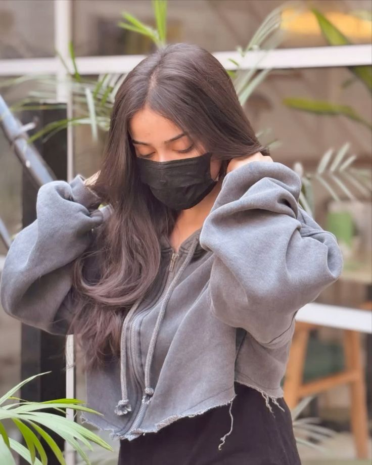 Stylish Girls Dp
