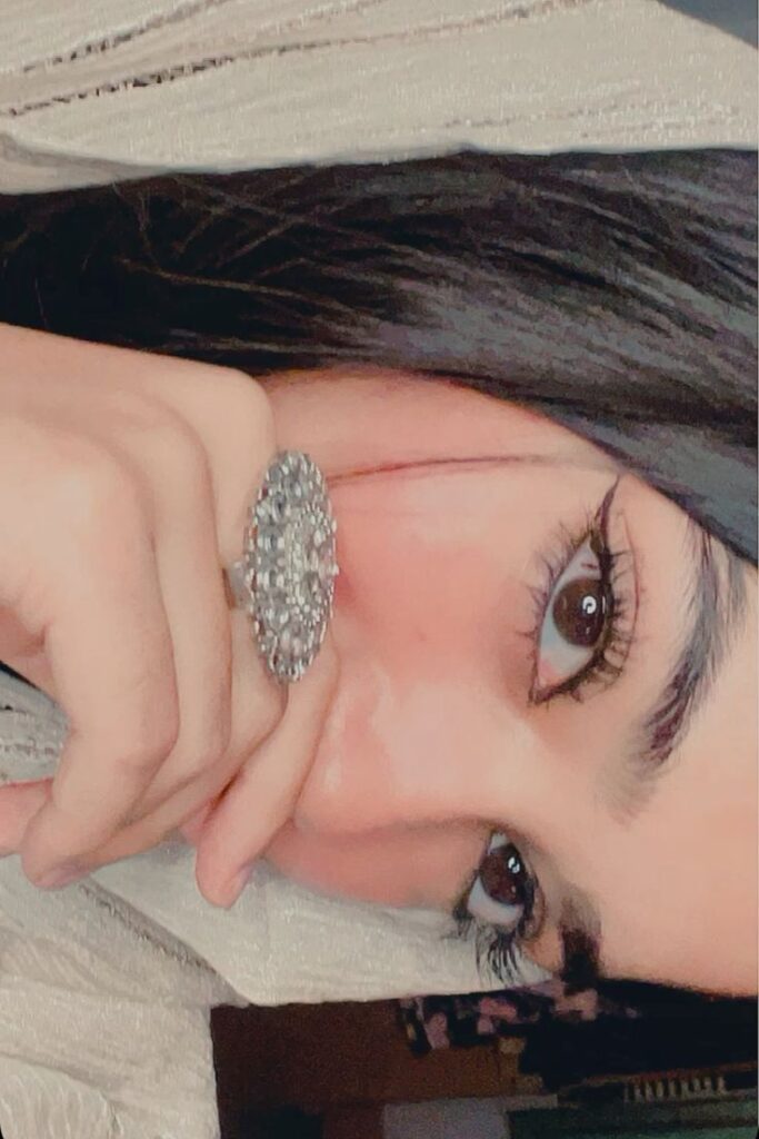 Eye Girls Dp 