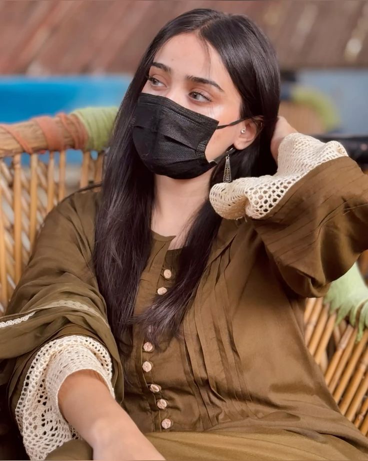 Girls Dp for WhatsApp