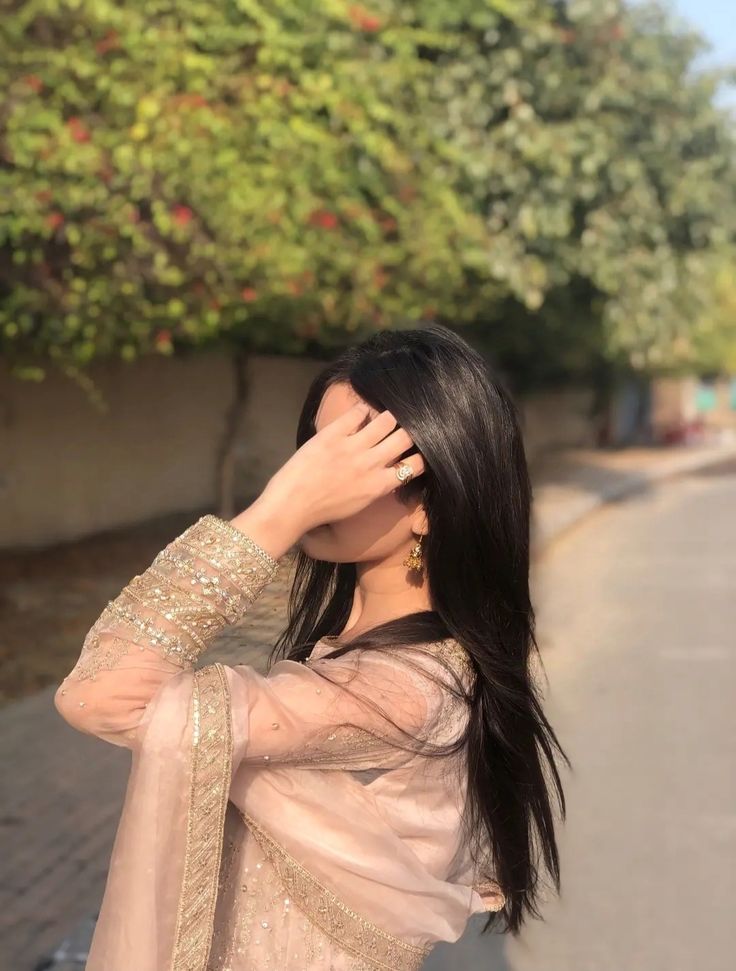 Hidden Face DP for Girls 