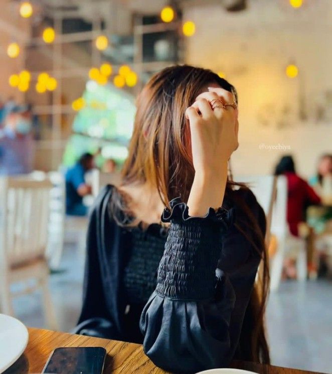 Hidden Face DP for Girls 