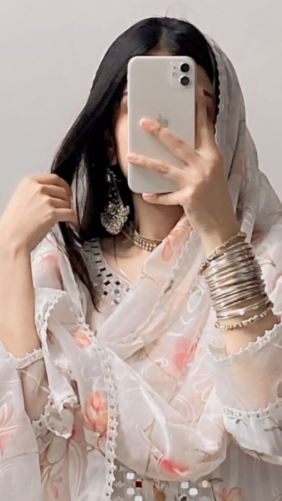 Hidden Face DP for Girls