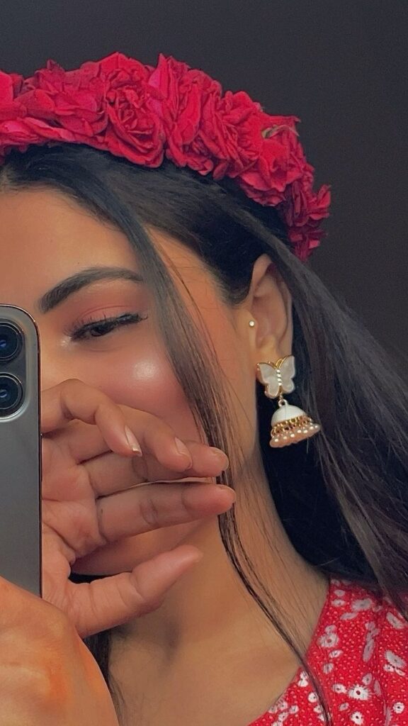 Hidden Face DP for Girls