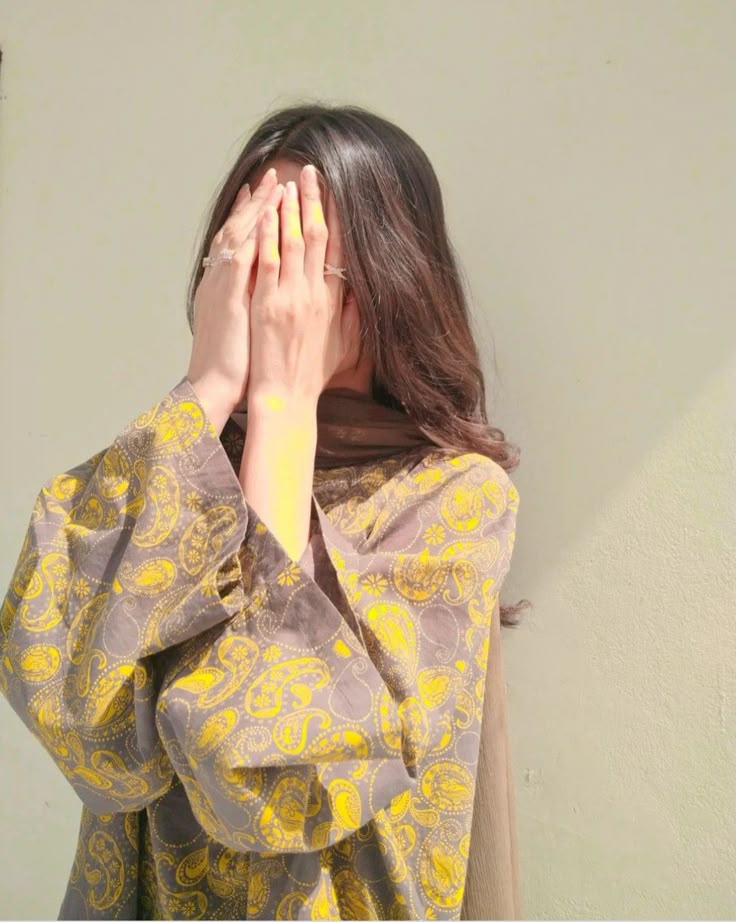 Hidden Face DP for Girls 