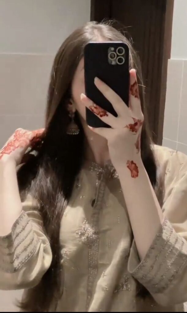 Hidden Face DP for Girls 