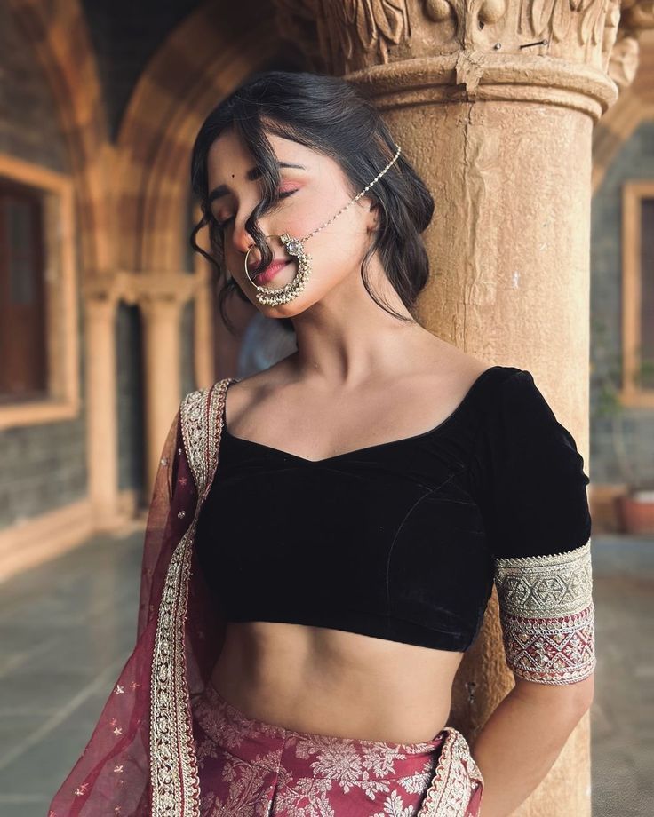 Hot Girls Dp