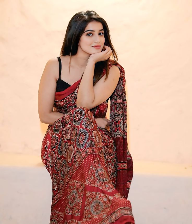 Hot Girls Dp